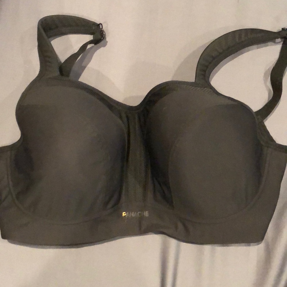 Underwired Sports Bra